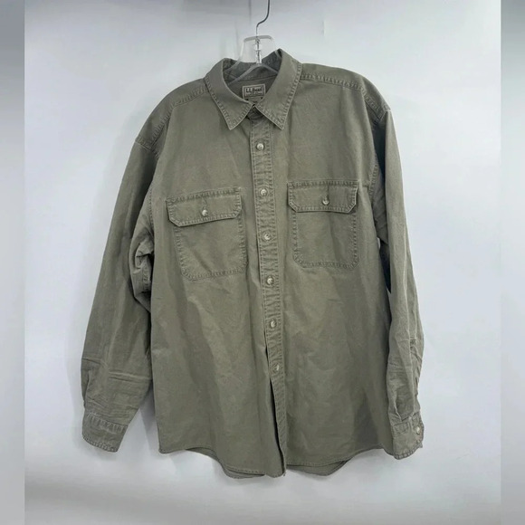 LL Bean Button Up Shirt Mens Sz M Long Sleeve Pockets Item 0FCW7 Green - Picture 1 of 5